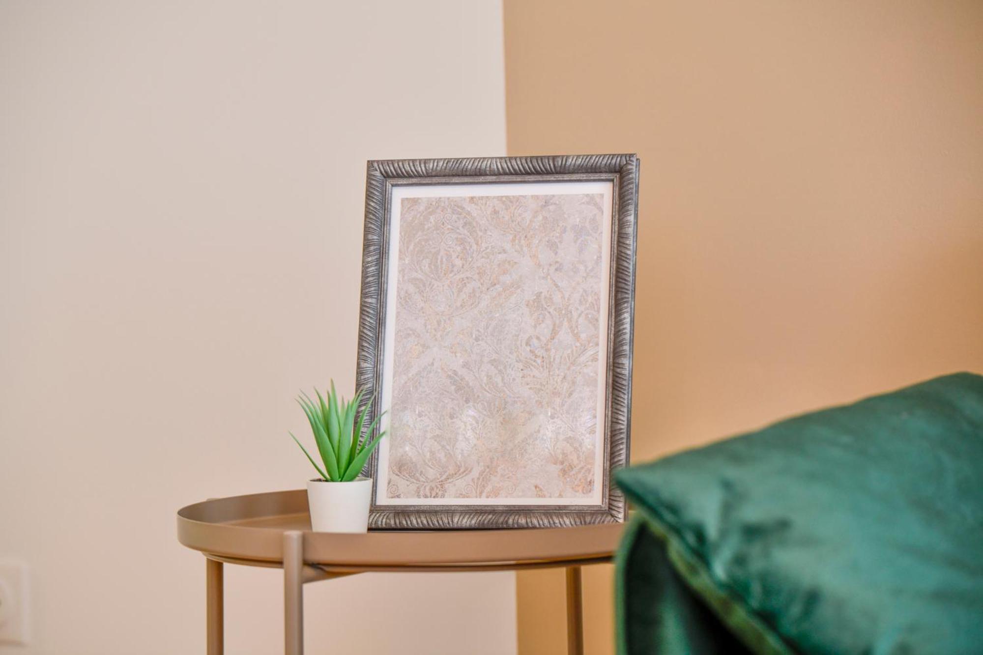 סן-קוונטן Studio Magda - Fibre Et Tv - Calme Et Confortable מראה חיצוני תמונה